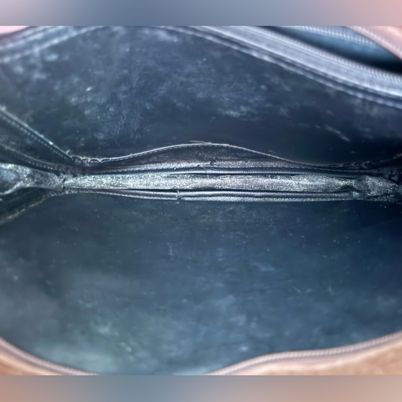 Burberrys Shoulder Bag - Picture 8 of 10